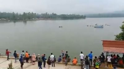 Tim SAR Bandung Lakukan Pencarian Remaja yang Tenggelam di Situ Cileunca Pangalengan
